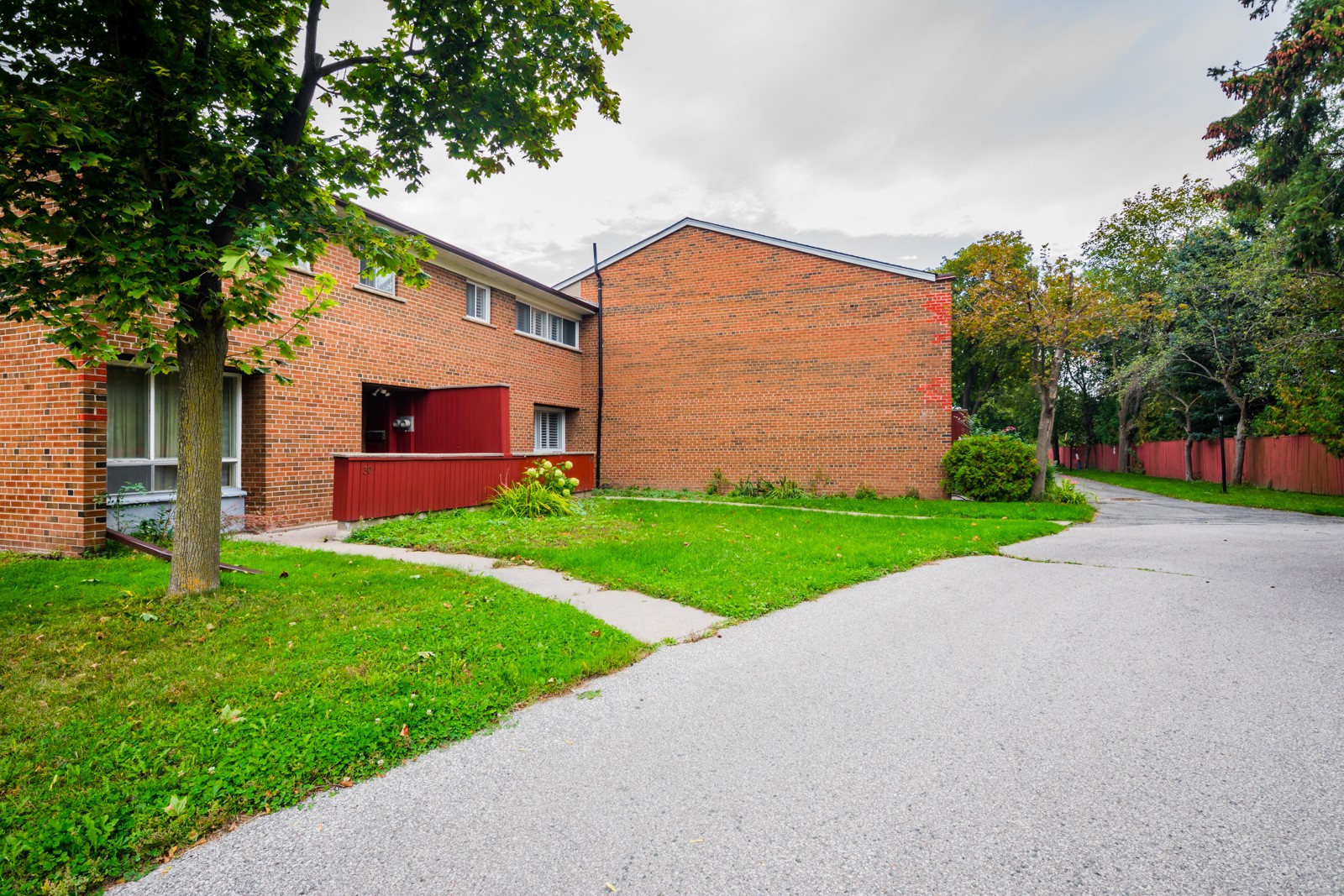 1021 Midland Avenue Townhouses 1021 Midland Ave Condos.ca