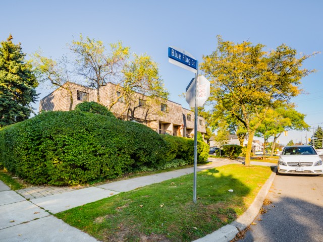 8 Blue Flag Gate Townhouses photo