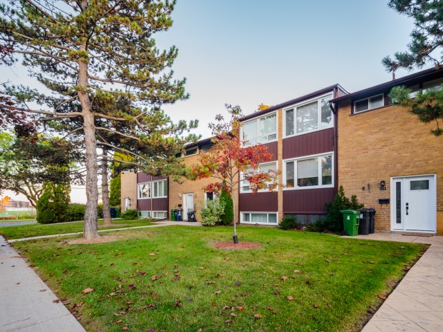 110 Southill Drive Townhouses photo