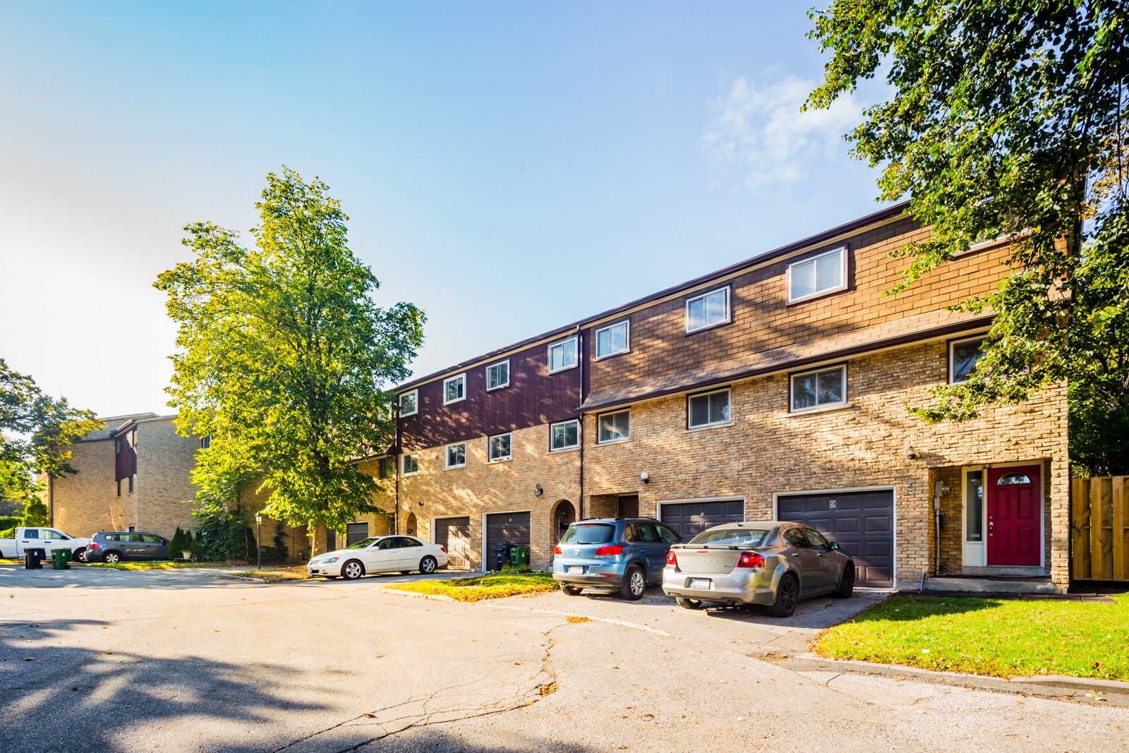 21 Rockwood Drive Townhouses 21 Rockwood Dr Condos.ca