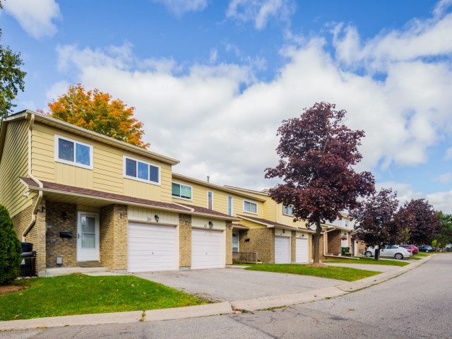 301 Washburn Way Townhouses photo