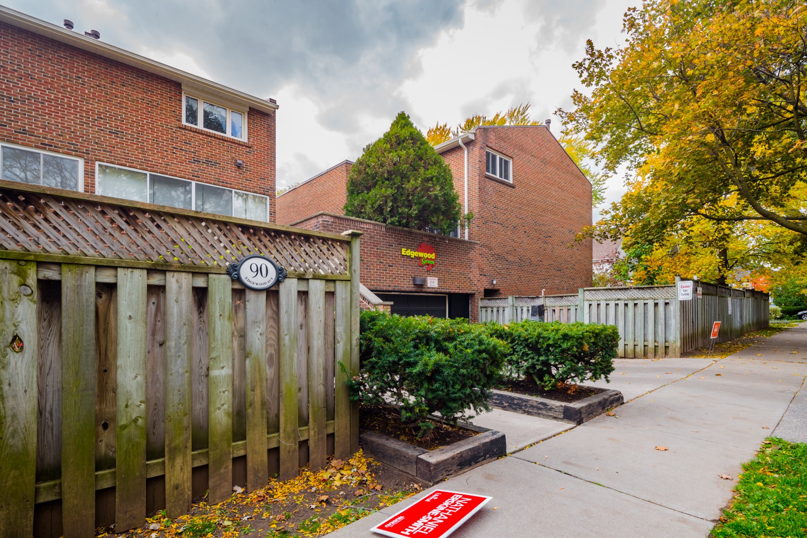 Edgewood Green Townhouses 90 Edgewood Ave Condos.ca