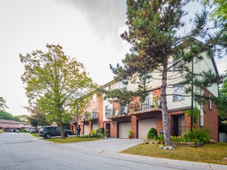 30 Dundalk Drive Townhouses photo