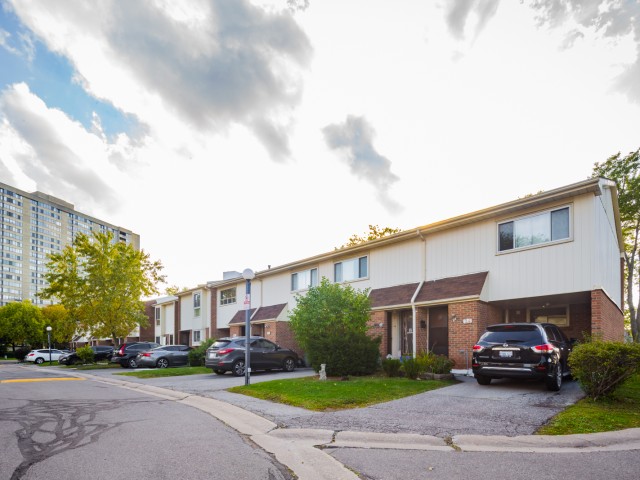 2451 Bridletowne Circle Townhouses