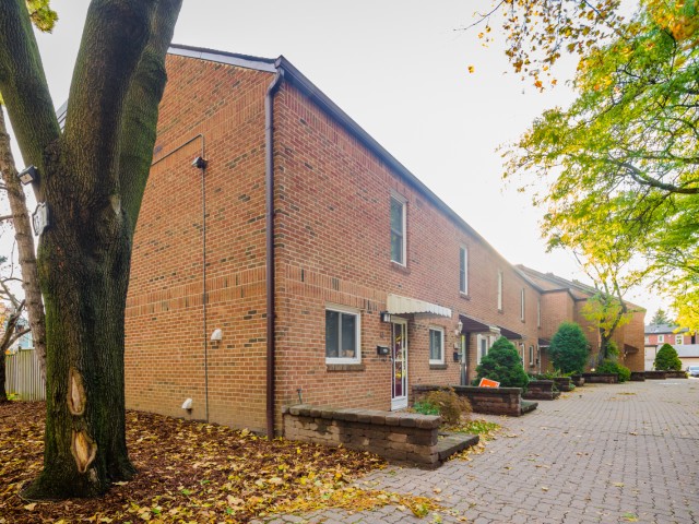442 Perth Avenue Townhouses photo