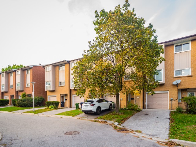 750 Military Trail Townhouses photo