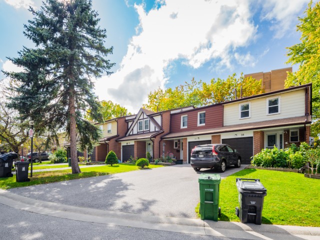 33 Dundalk Townhouses hero image