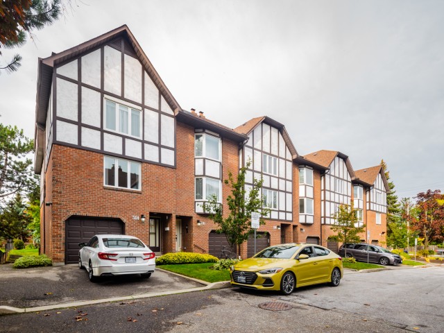 500 Renforth Drive Townhouses photo