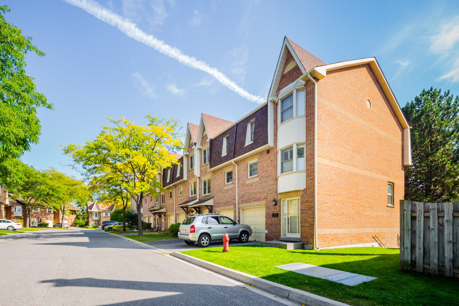 10 Cardwell Avenue Townhouses 10 Cardwell Avenue Condos.ca