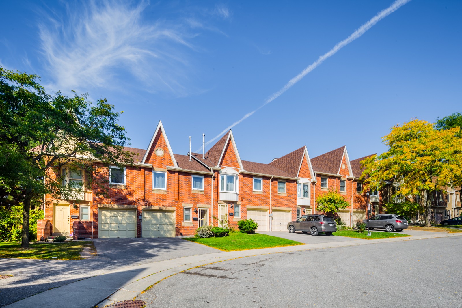 10 Cardwell Avenue Townhouses 10 Cardwell Avenue Condos.ca