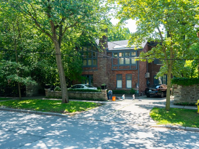 35 Crescent Road Townhomes photo
