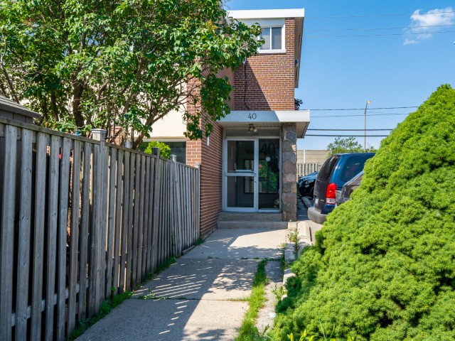 40 Rabbit Lane Townhouses photo