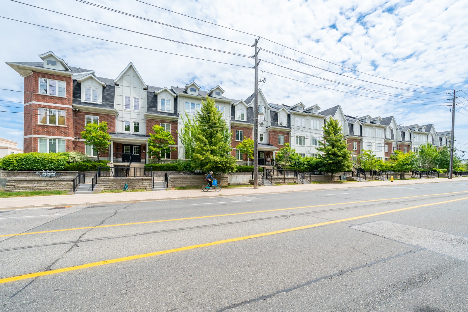 667 Warden Avenue Townhouses Condos.ca