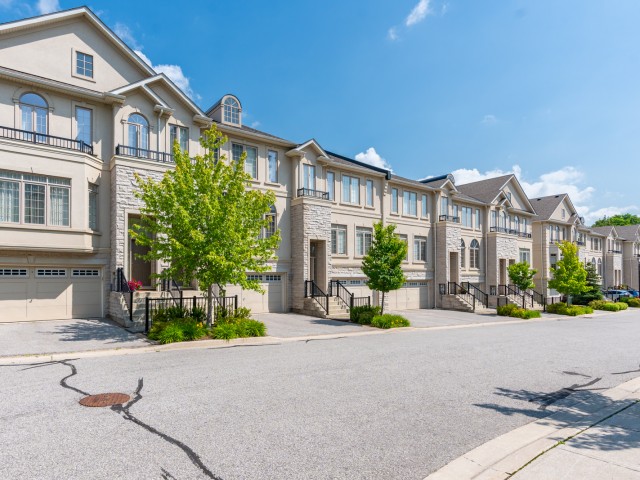 21 Bloorview Place Townhouses hero image