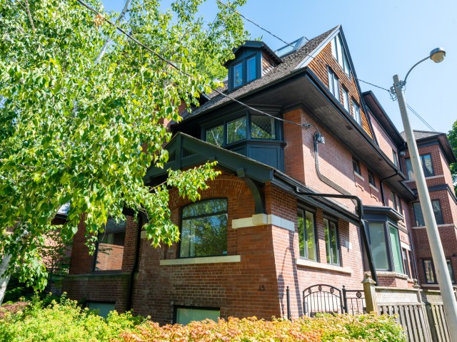 15 Scarth Road Townhouses hero image