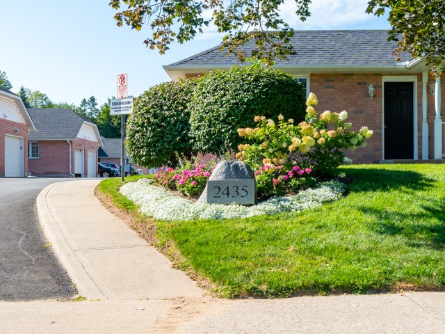 2435 Woodward Avenue Townhouses photo