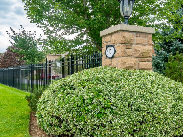 5151 Upper Middle Road Townhouses hero image