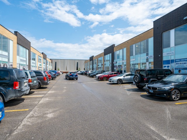 1195 Queensway East Townhouses hero image
