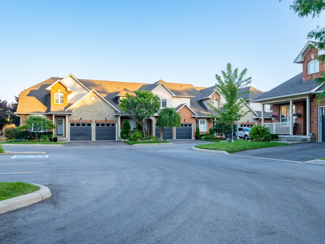 1275 Stephenson Drive Townhouses photo