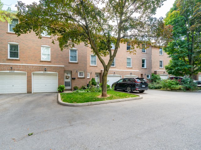 2157 Mountain Grove Avenue Townhouses photo