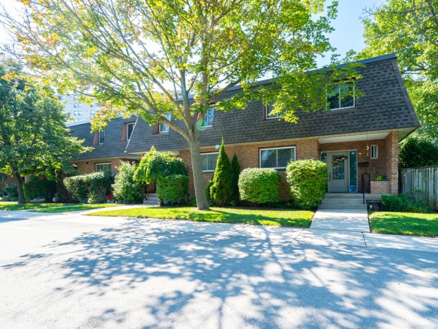684 & 688 Dynes Road Townhouses photo
