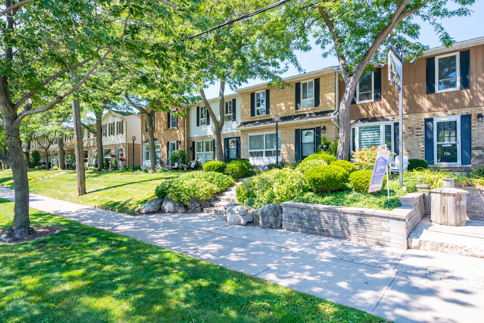 Village on the Lake Townhouses 1 Townhouse for Sale Condos.ca