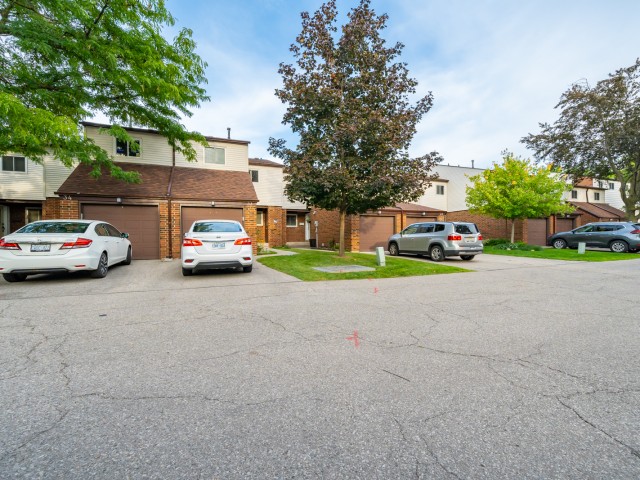 550 Childs Drive Townhouses photo