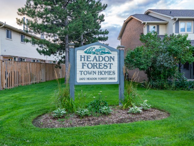 Headon Forest Town Homes hero image
