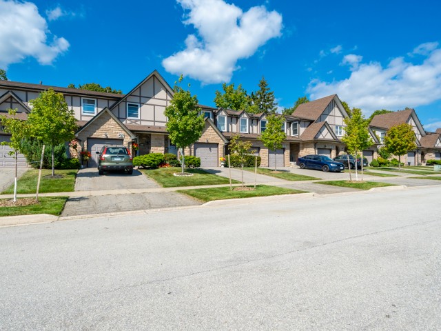 Amherst Heights Mews photo