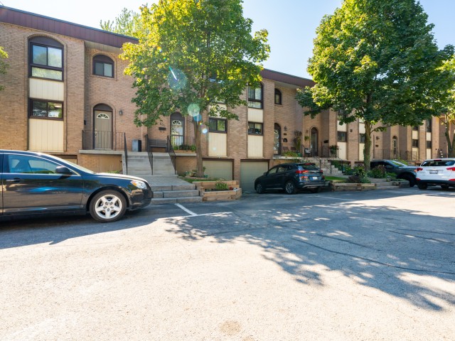 Francis Road Villas hero image