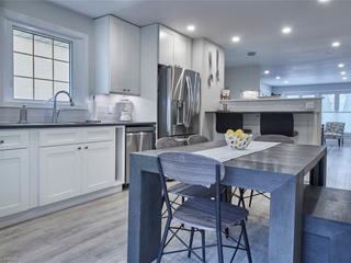 5 CHURCH Street S