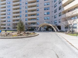 912 - 700 Dynes Road