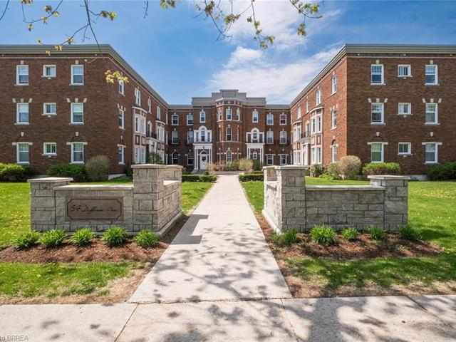 23 - 54 DUFFERIN Avenue