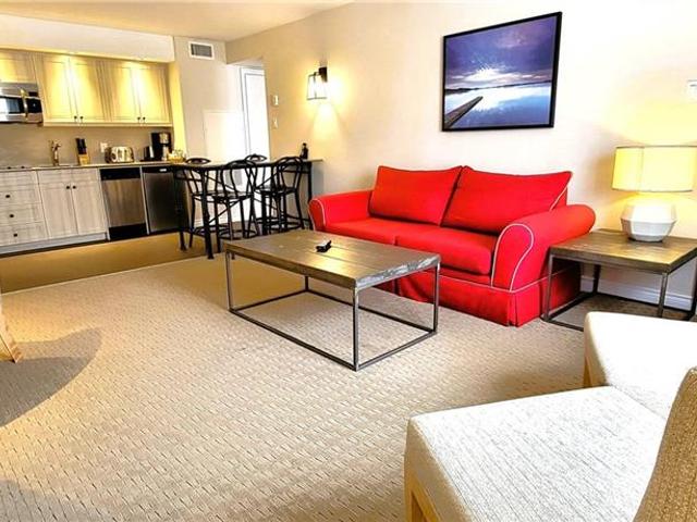 52-301 - 1235 DEERHURST Drive