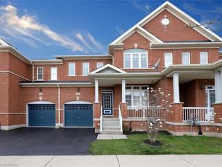 387 LANDSBOROUGH Avenue