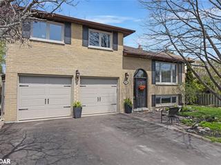 107 WOOD Crescent