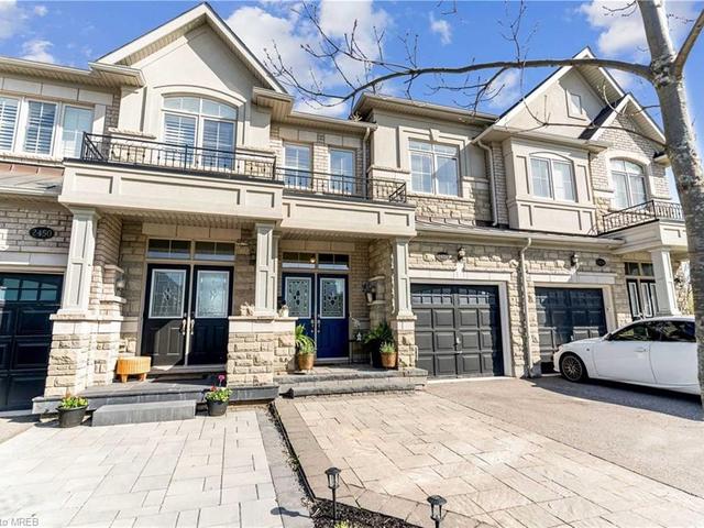 2452 GREENWICH Drive