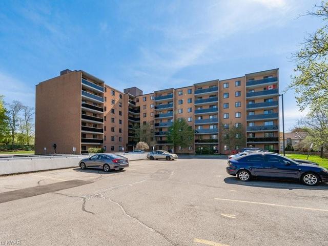 305 - 29 WEST Avenue