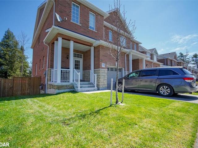 15 FARWELL Avenue