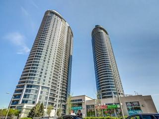 125 Village Green Square