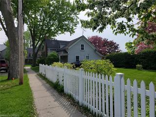 160 BEAVER Street S
