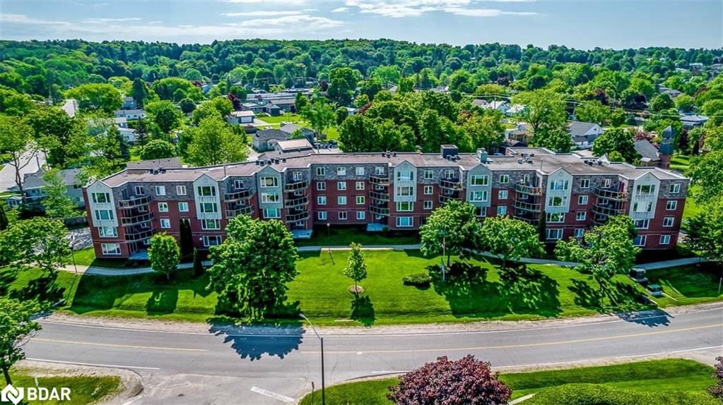 205 11 BECK Boulevard, For Sale 524,900