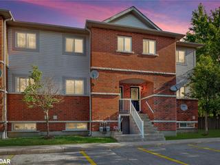3 - 237 Ferndale Drive S
