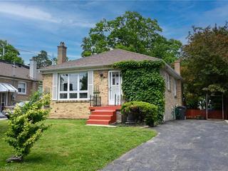 13 Pine Avenue S