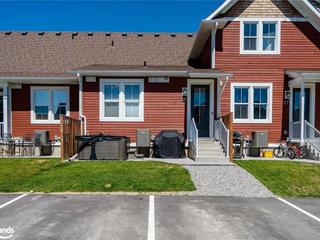 3 - 25 Julia Crescent