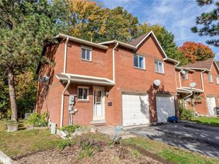 42 Shadowood Road