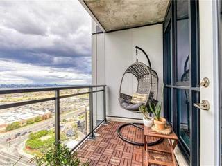2201 - 75 Eglinton Avenue W
