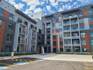 110 - 95 Dundas Street W