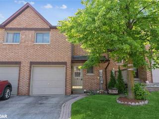 30 - 21 Quail Crescent