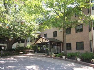 109 - 111 Grew Boulevard